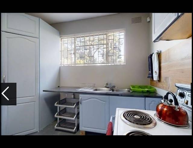 5 BEDROOM TOWNHOUSE FOR SALE IN WITFIELD